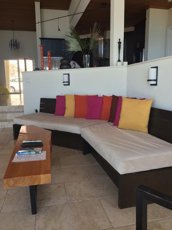 Sky Beach Club Governor S Harbour Exterior foto