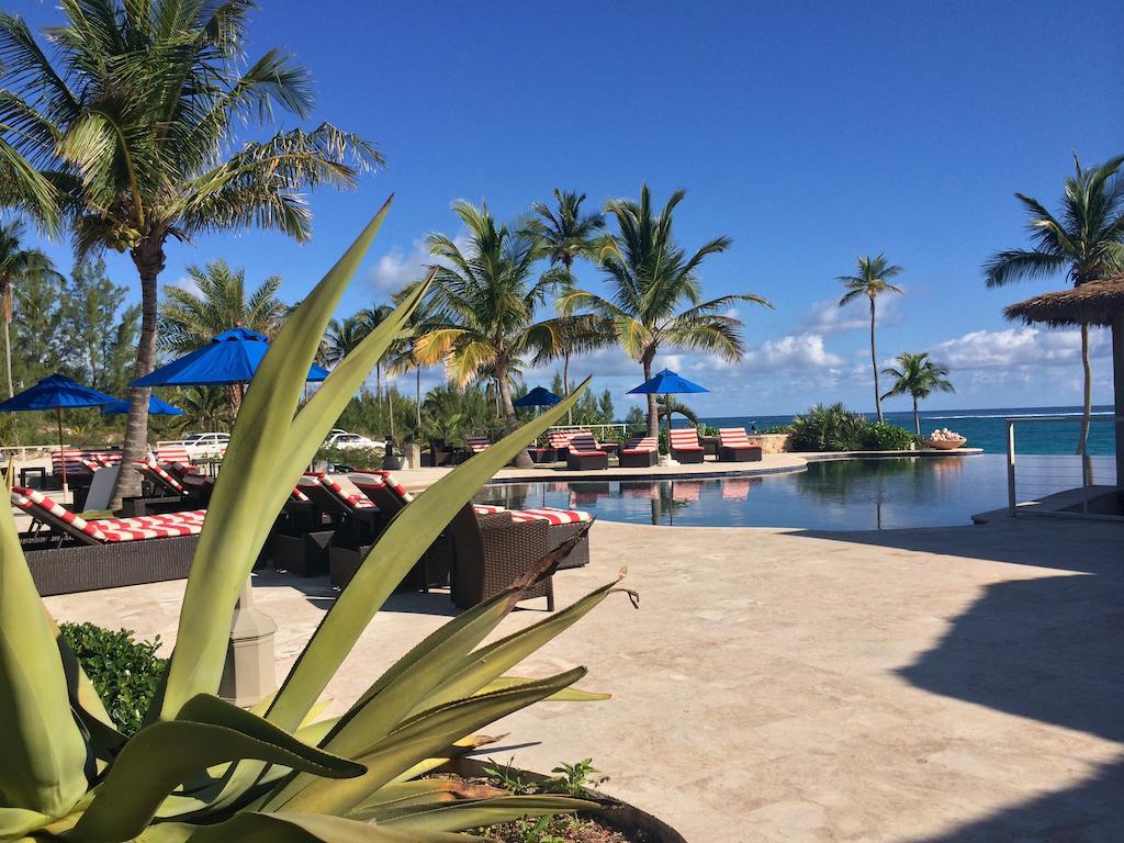 Sky Beach Club Governor S Harbour Exterior foto