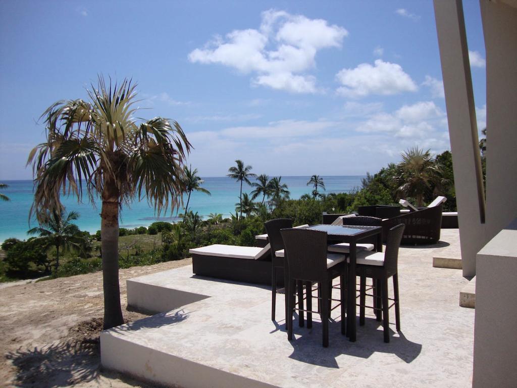 Sky Beach Club Governor S Harbour Exterior foto